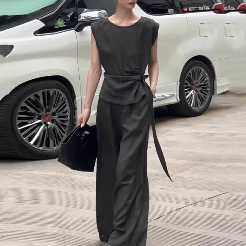 夏季2025年新款气质女神范高端女士装时尚套装洋气休闲显瘦两件套