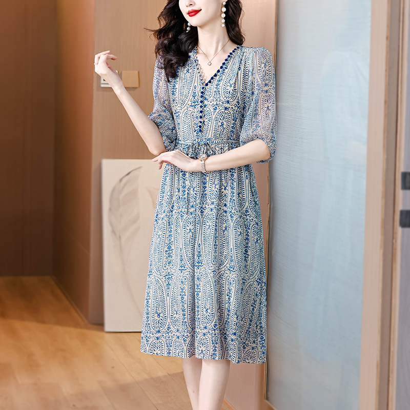 碎花雪纺连衣裙子女士夏季2025年新款今年流行爆款妈妈气质七分袖