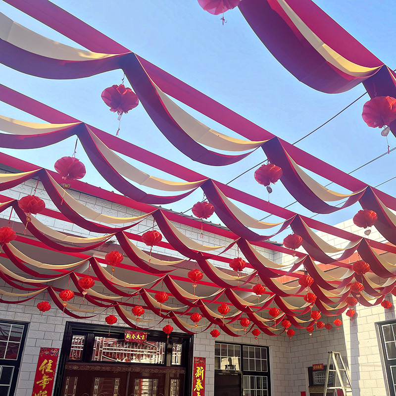 店铺装饰节日彩带新婚布置