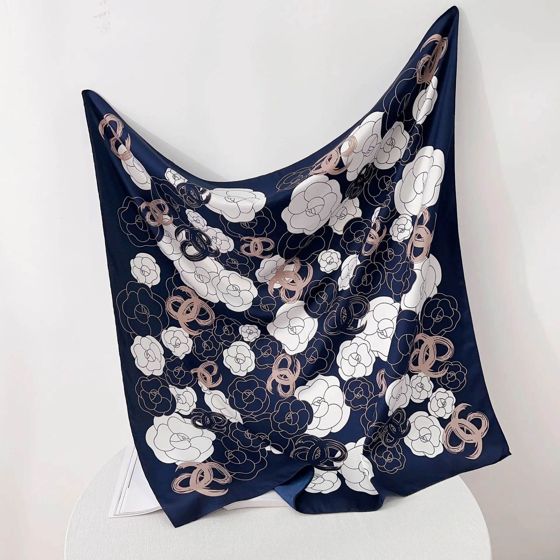 风山印花丝巾90m仿真丝斜纹大方巾高级感防晒披肩头巾女