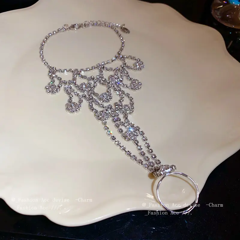 镶钻戒指手链一体欧美舞会礼服轻奢风手环高级感个性精致手饰