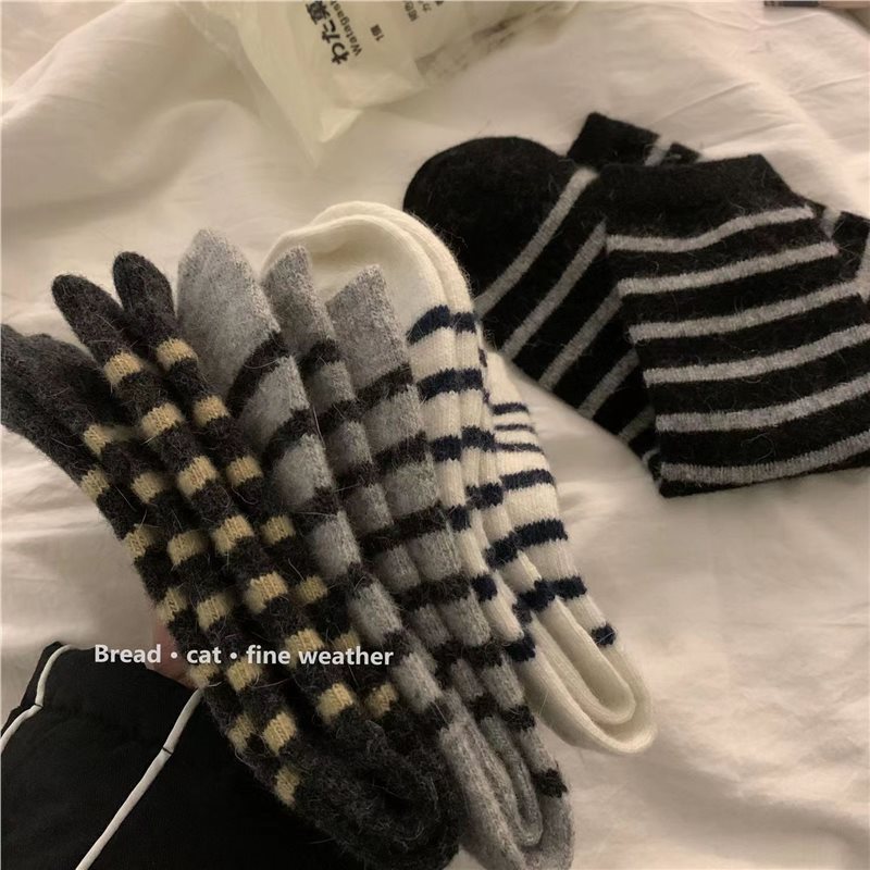 秋冬加厚兔羊毛百搭袜子女ins中筒袜