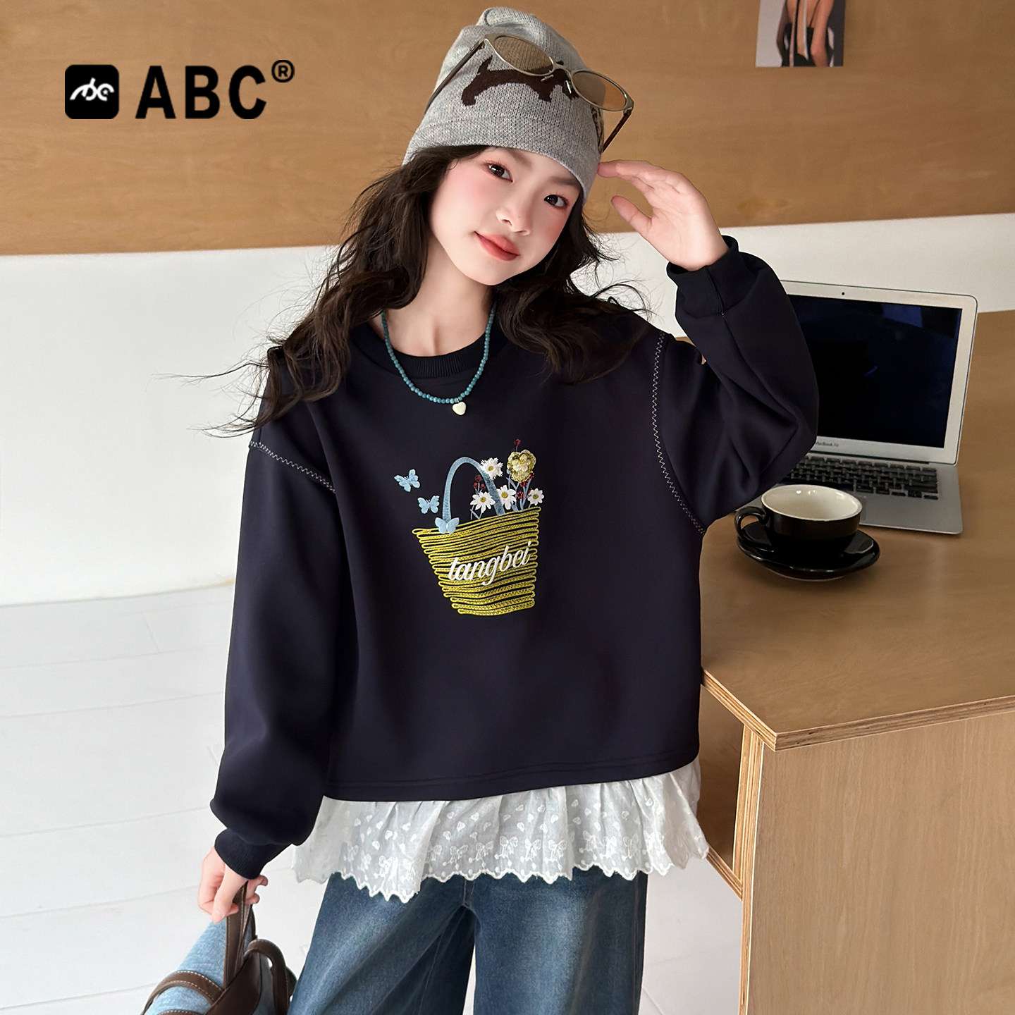 ABC女童春秋甜美可爱印花卫衣