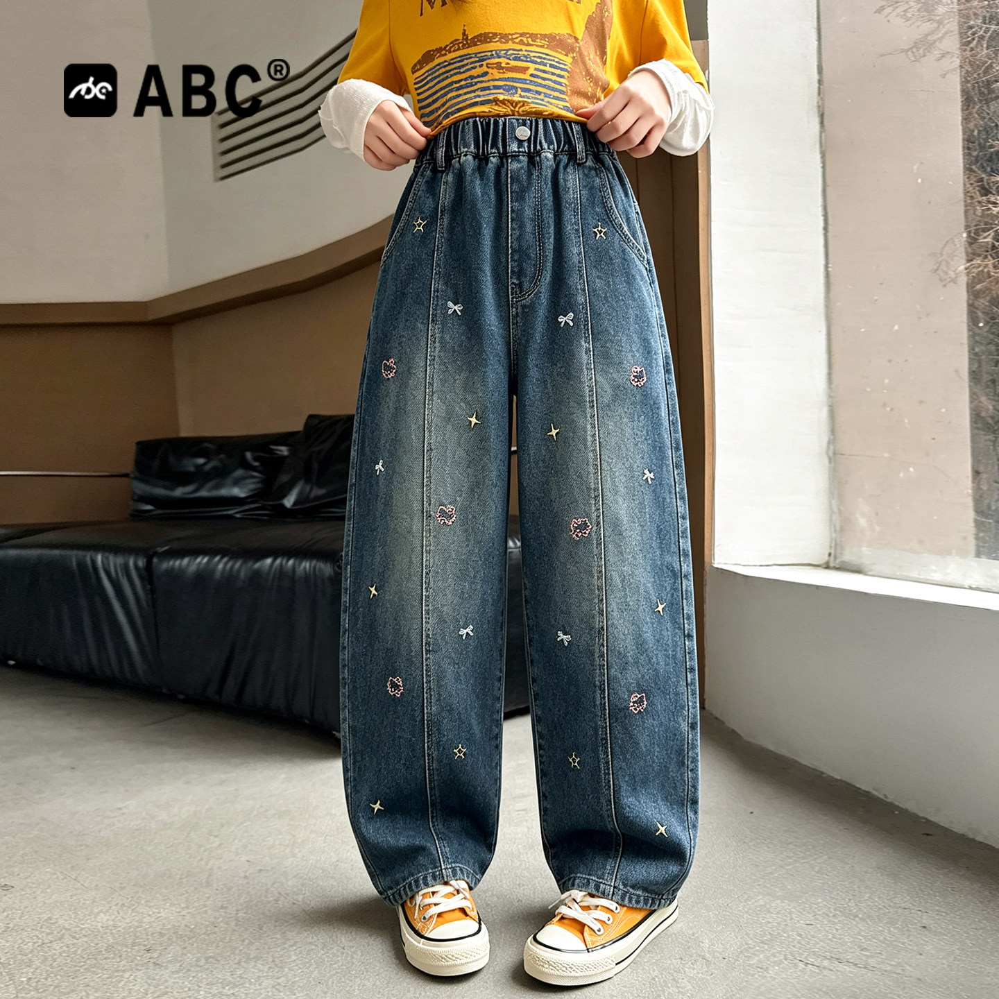 ABC女童春秋刺绣印花牛仔裤图片
