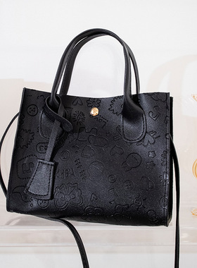 女生2025lie h bag压花包包女韩版清新甜美斜挎包