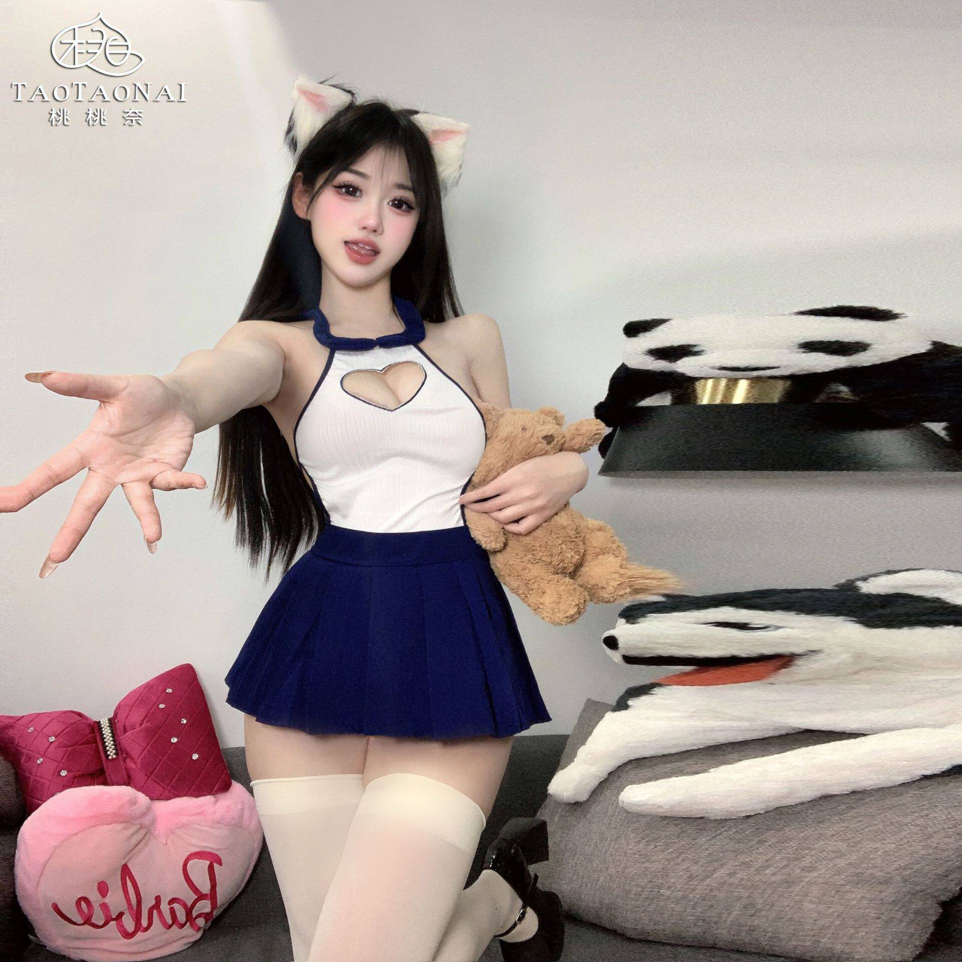 爱心镂空挂脖系带露背连衣裙海风o水手制服jk百褶裙高级感