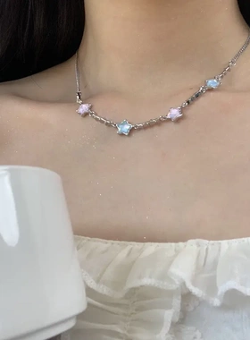轻奢感彩色星星项链时级五角星百搭锁骨链设计感气质时尚项链