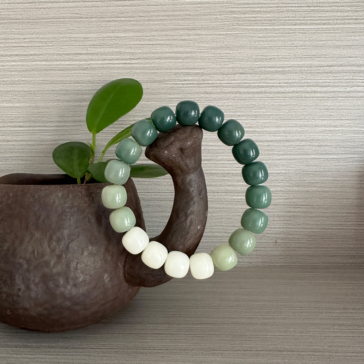 纯天然女士高级感菩提手串绿色