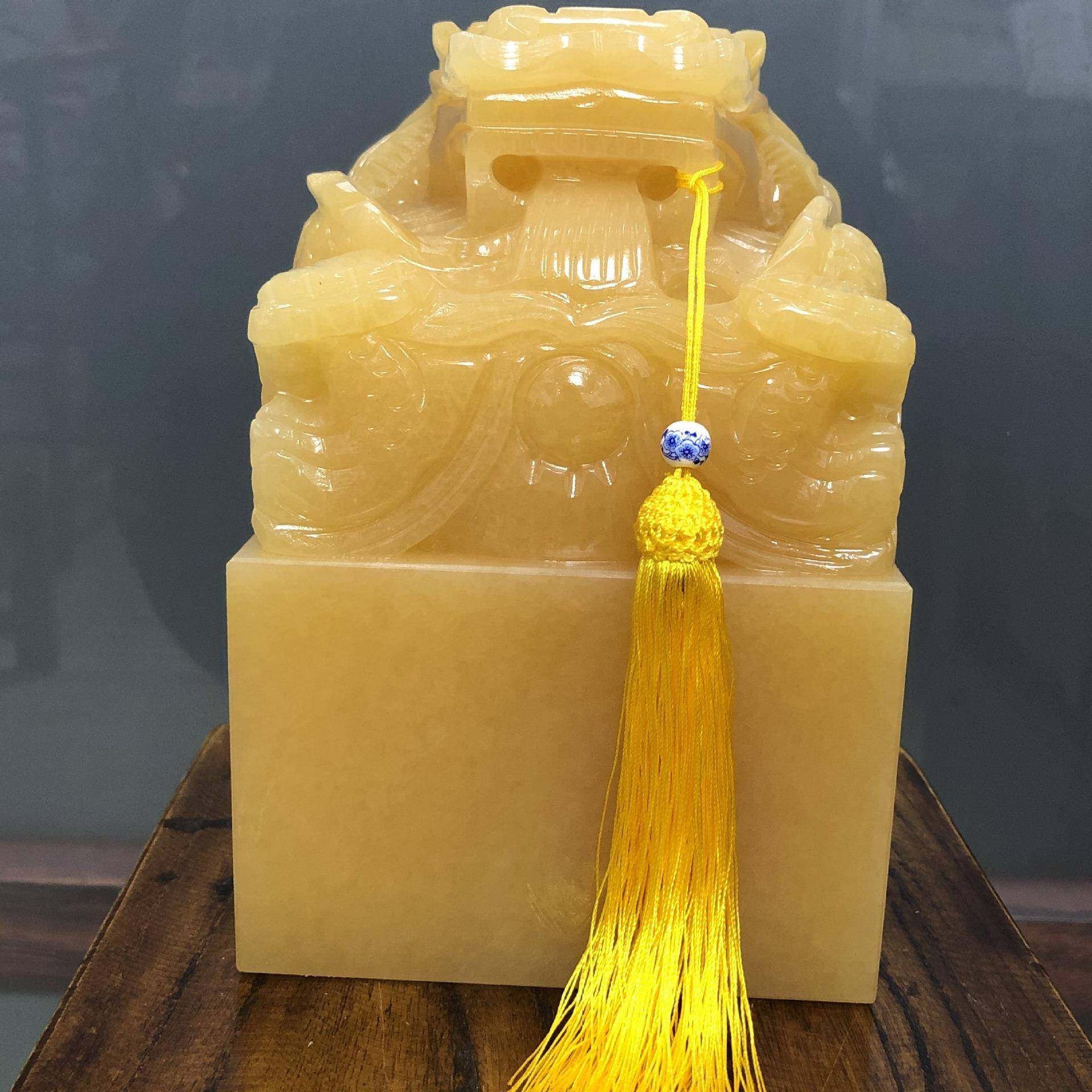 米黄玉龙头印章摆件玉玺黄龙玉篆刻姓名书画书法藏书水花印章玉玺