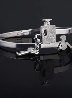 情侣同心锁男女钛钢桃心互锁手镯对女锁男七夕韩版情人节520礼物