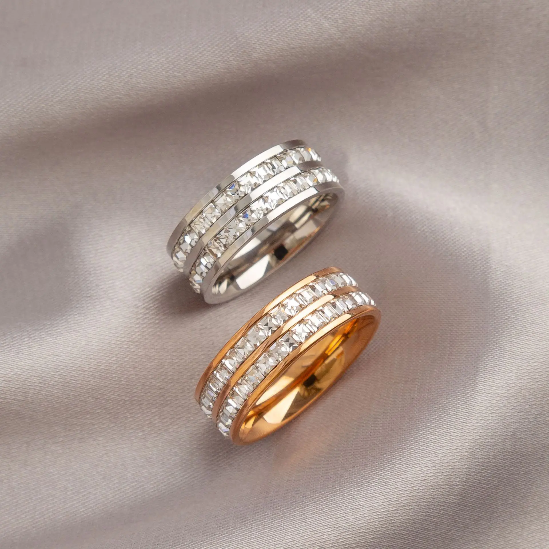 钛钢不掉色双排满钻戒指女小众设计情侣对戒时尚个性冷淡风食指环