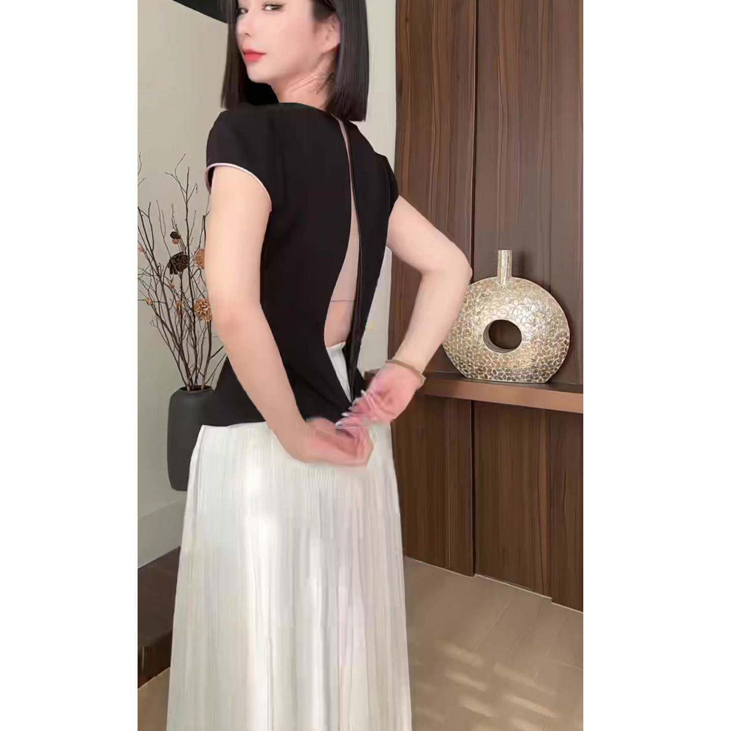 推荐新中式爆款套装女2026春季新款蝴蝶撞色上衣时尚网红流行款套