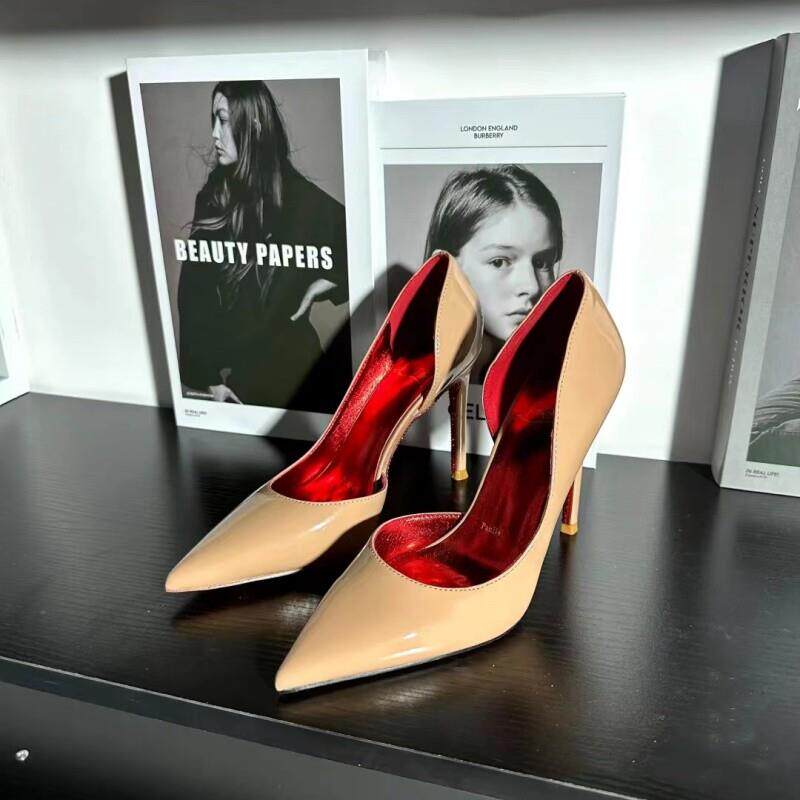 新品真皮黑色高跟鞋女2026夏季新款侧空裸色红底尖头职业细跟不累