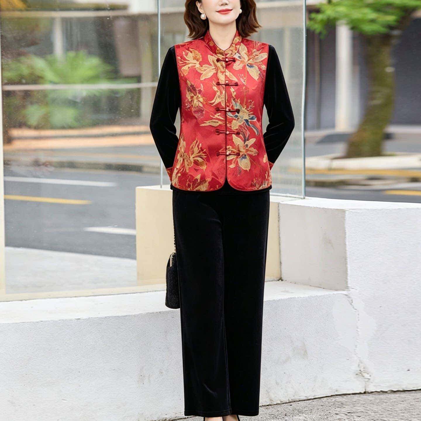 推荐妈妈装秋季国风套装新中式马甲今年流行的中老年人女装春秋三
