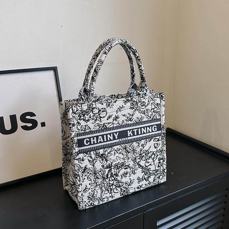 新品高级感婚包女士2025新款大容量单肩手提帆布托特包红色结婚新