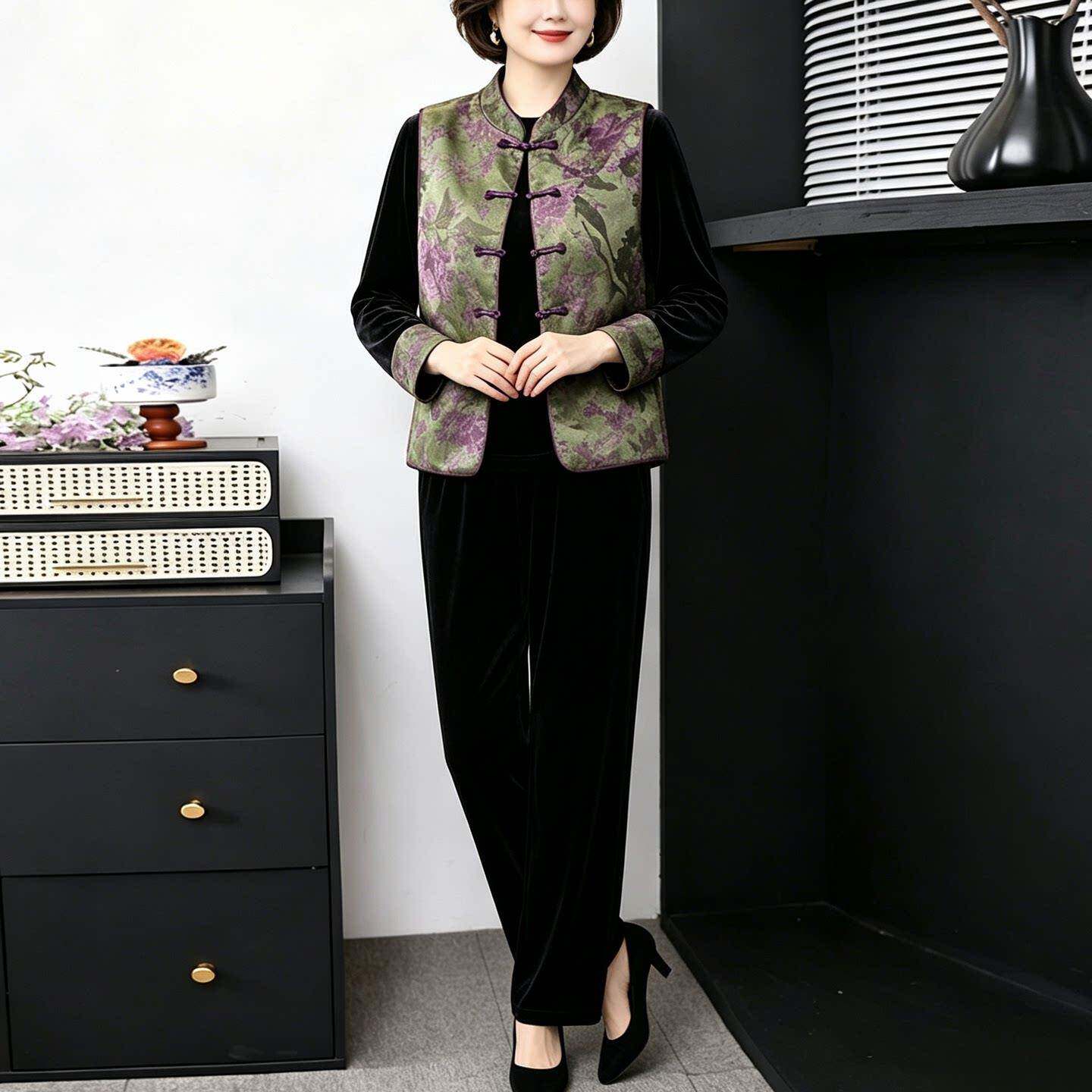 推荐妈妈装秋季三件套衣服新中式马甲今年流行的中老年人女装春秋