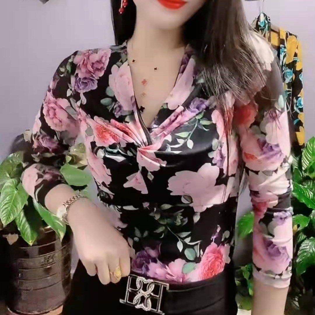 推荐春秋新款时尚印花洋气t恤女修身显瘦百搭气质减龄长袖V领打底