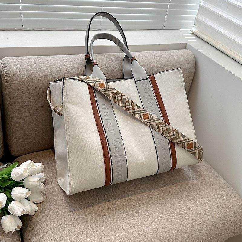 新品高级感大容量帆布包包女网红百搭宽带斜挎包上班通勤包手提托