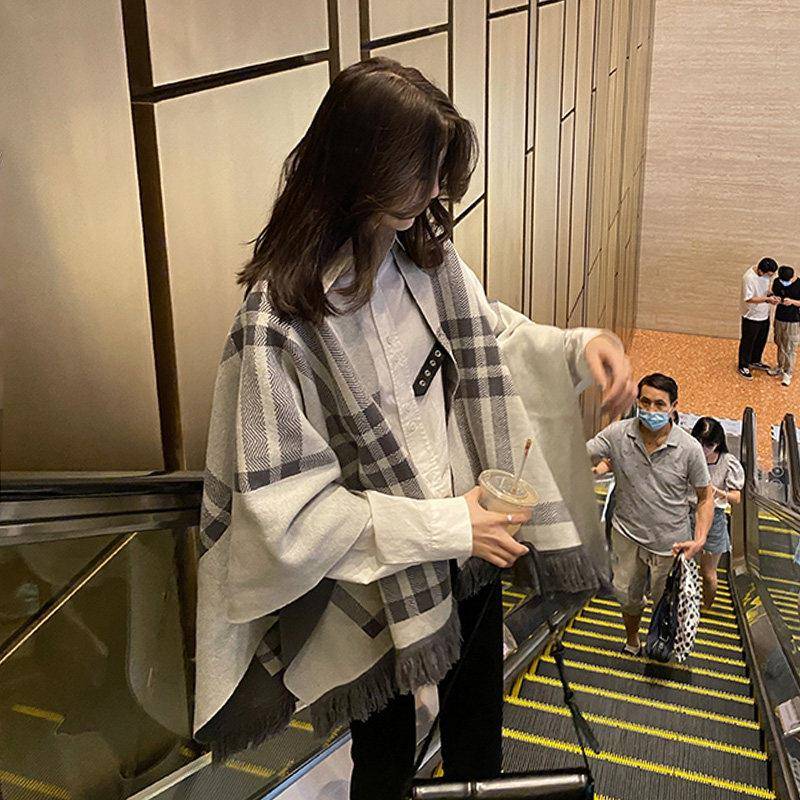 推荐斗篷披肩外套女秋季韩版两面穿毛毯旅游穿搭格子披风针织衫毛