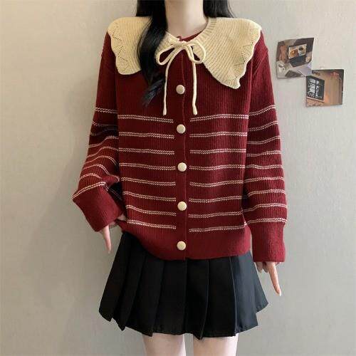 新品学院风红色娃娃领正肩长袖毛衣开衫女秋季大码胖mm条纹针织衫