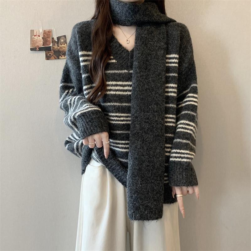 推荐带围巾软糯毛衣女春秋