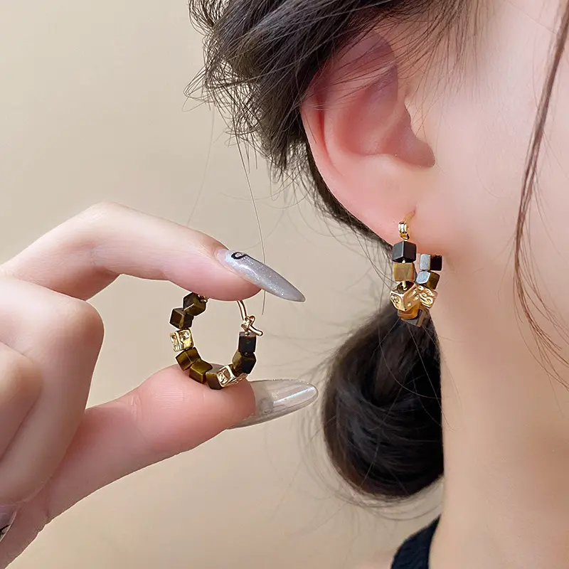 真金电镀美拉德复古人造虎眼石耳扣简约个性耳环轻奢高级感耳饰女