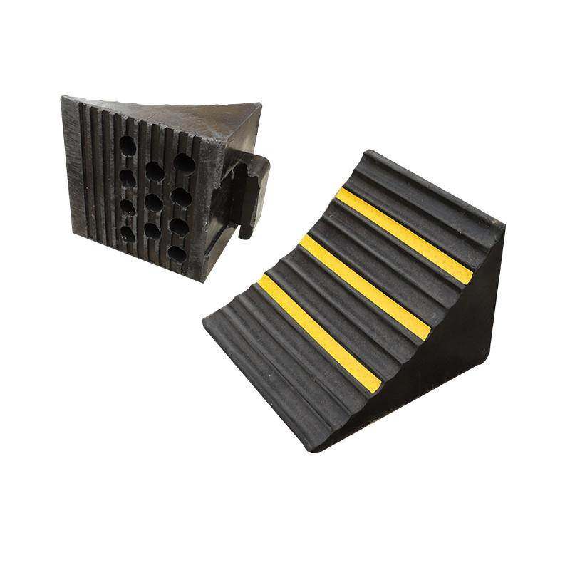 止退器橡胶停车位汽车限位器三角木阻车器便捷车载防滑器塑料挡车