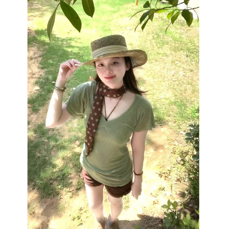微透收腰蝙蝠袖v领正肩短袖t恤女图片