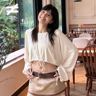 2025秋冬宽松可露肩杏色上衣连帽抽绳卫衣TBE023WH 鹦鹉梨严选