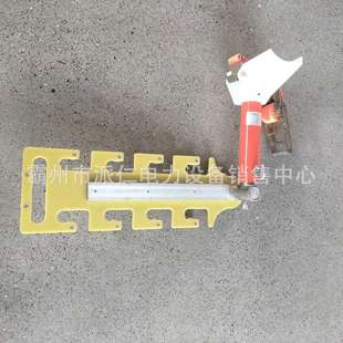 柱/杆上挂架电力临时放置架高空绝缘工具放置架带电作业吊物架