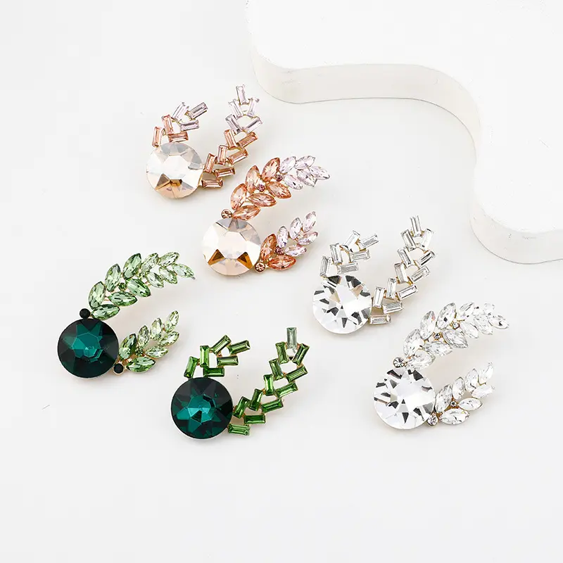 新款潮流不对称大耳钉女夸张个性水晶时尚满钻欧美耳饰