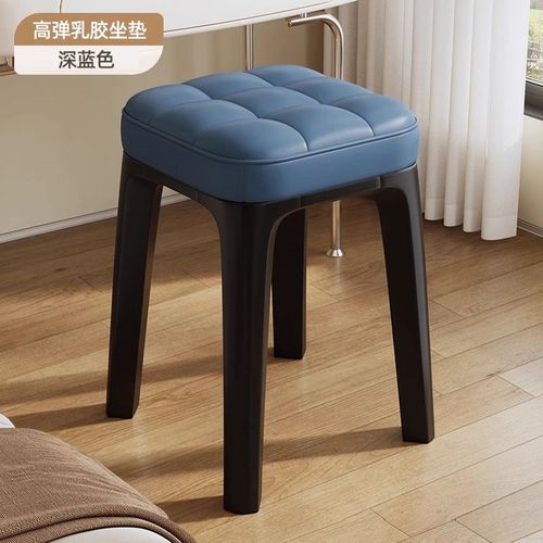 奶油风软垫塑料凳子家用结实耐用可叠放加厚高级餐桌备用舒适椅子