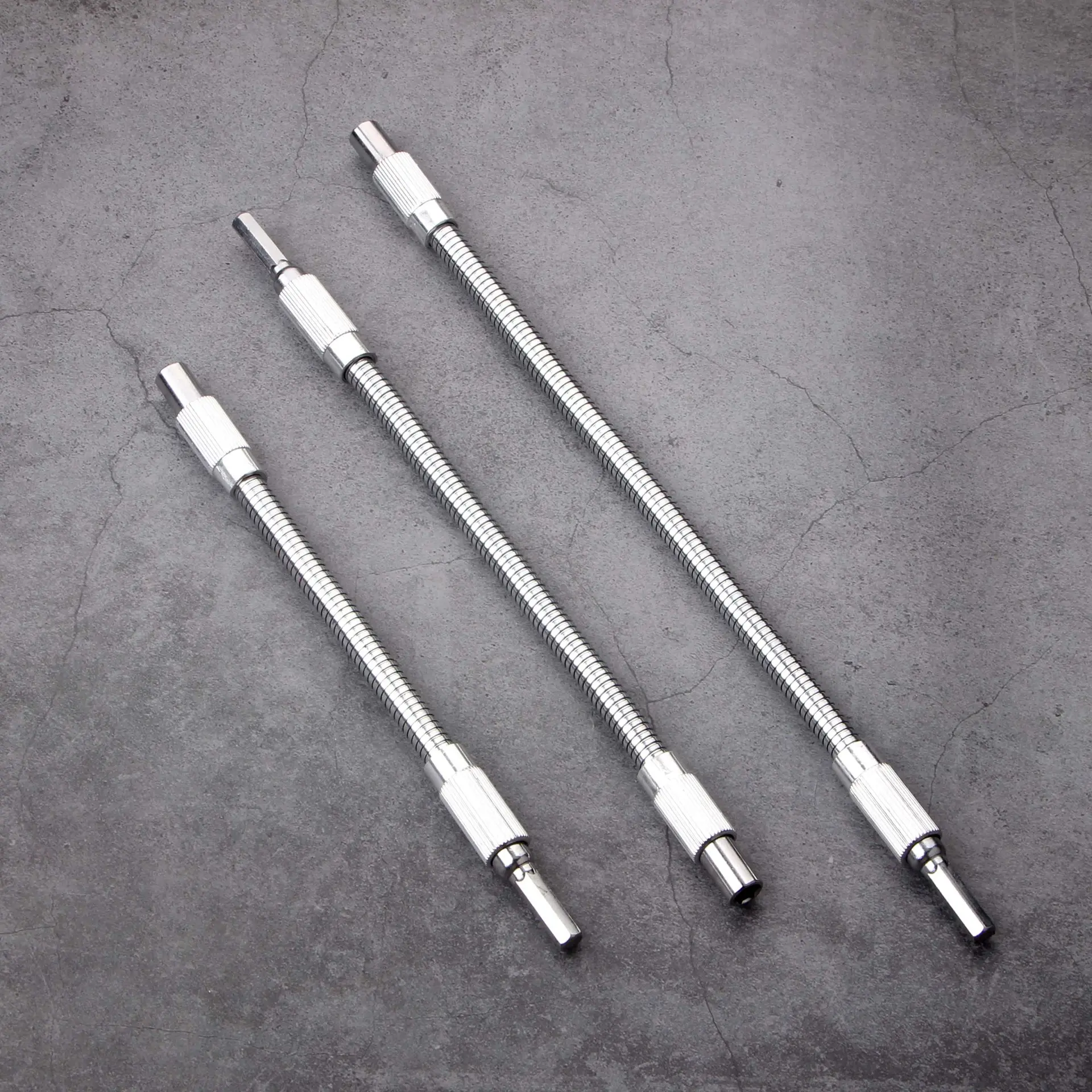 电钻螺丝刀通用金属万向软轴 批头连接杆厂 多角度工作充电钻软轴