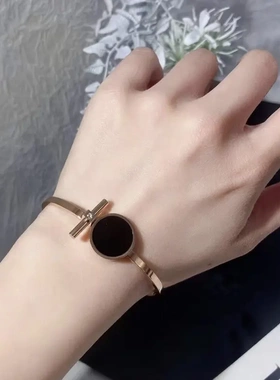 日韩版简约个性黑色圆形单钻镶钻开口钛钢手镯手环女配饰品