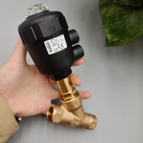 burkert 2000A 15.0 PTFE RG G1/2 DN15PN25 00001252 黄铜角阀 1