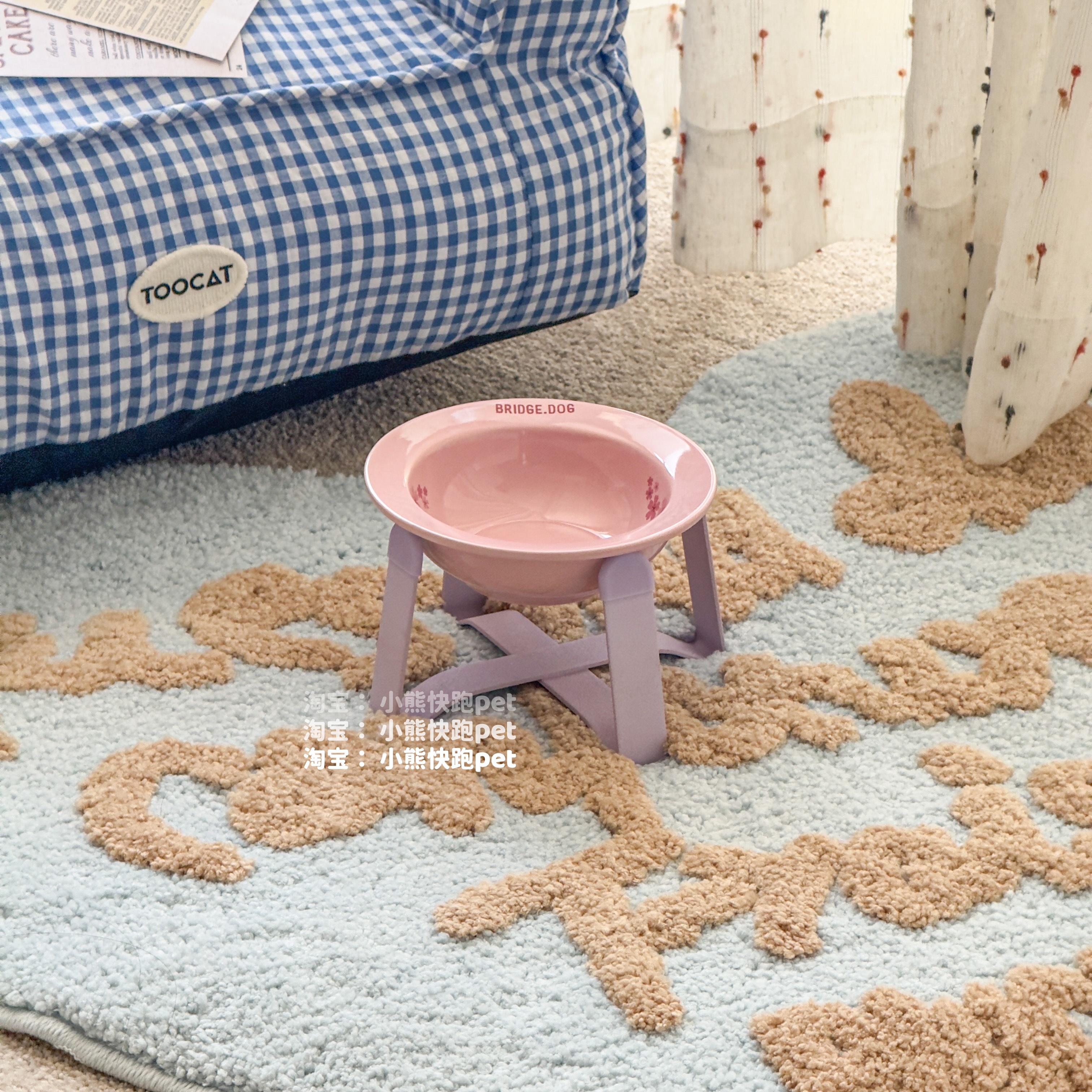 BD猫碗小狗碗猫条猫狗粮碗宠物餐具ins宠物碗陶瓷飞碟+闪紫色支架