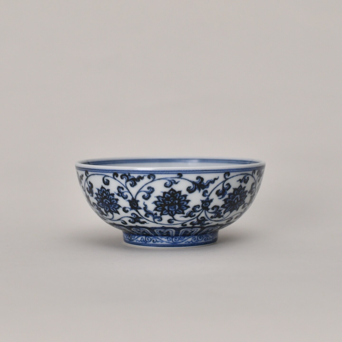 春风祥玉青花缠枝莲纹茶碗