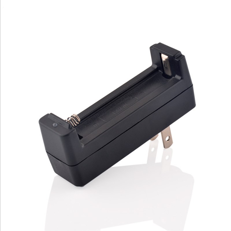 18650锂电池3.7V/4.2V小风扇强光手电筒智能充电器单个通用充电座