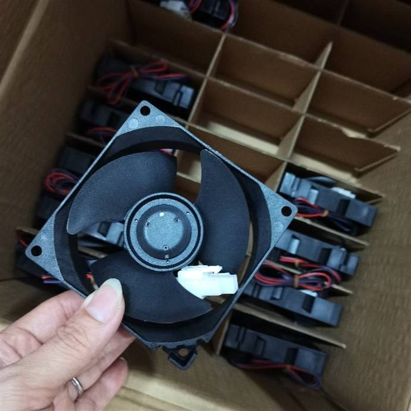 适用美的冰箱风扇U92C12MS7BA3-52 NIDEC风扇 9CM 冷冻风扇0.10A
