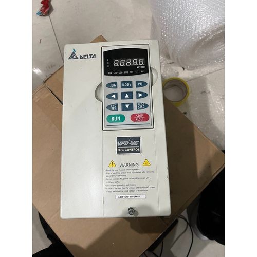 VFD22V43A-2二手拆机台达变频器2.2KW 380V