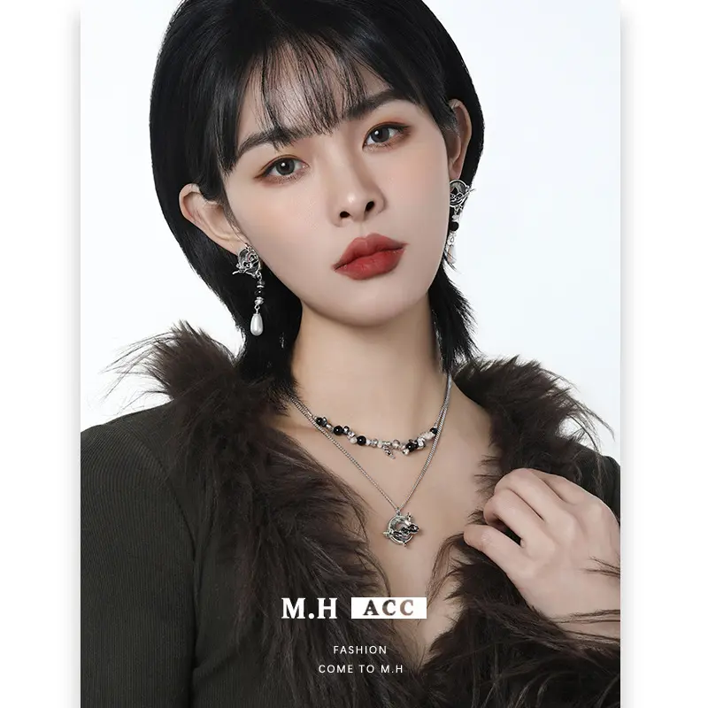 古风星云月牙项链叠戴高级感石头时尚毛衣链女款独特复古项饰小众