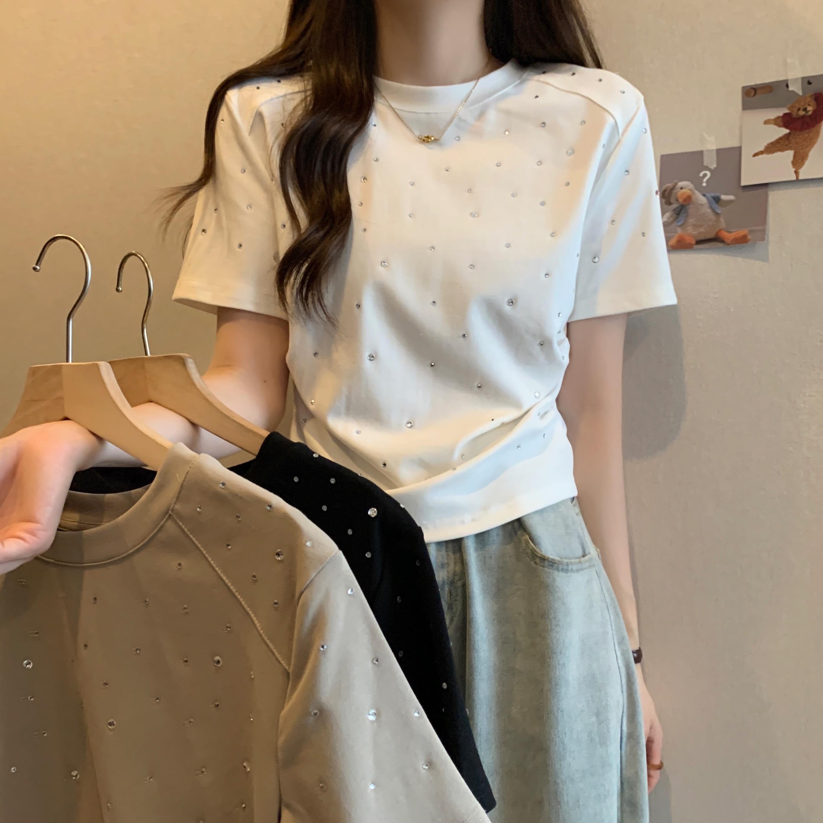 大码胖mm夏季辣妹烫钻正肩短袖t恤女设计感小众短款修身显瘦上衣