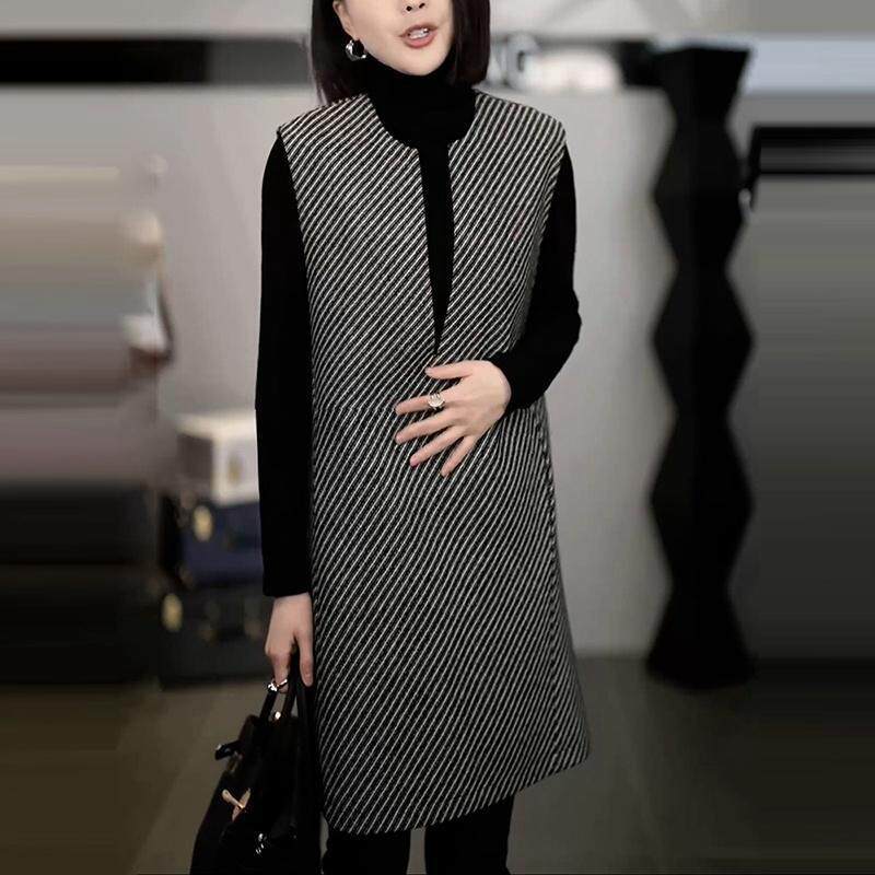 好货显瘦遮肚子减龄套装2026春季新款高领打底衫条纹无袖背心连衣