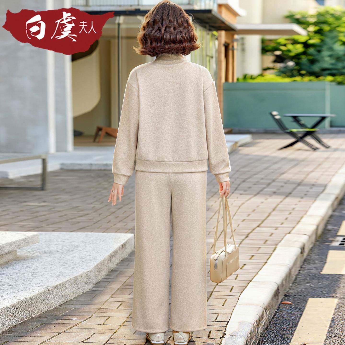 好货妈妈时尚跑步短款外套中年女装春秋装长袖上衣中老年休闲运动