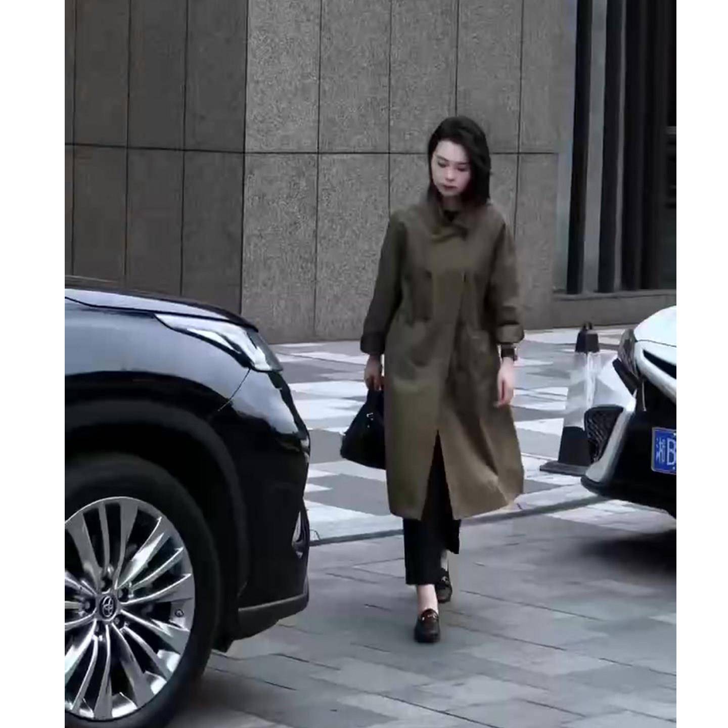 好货欧货工装双排扣风衣外套女秋季新款高级感斗篷休闲大衣中长款