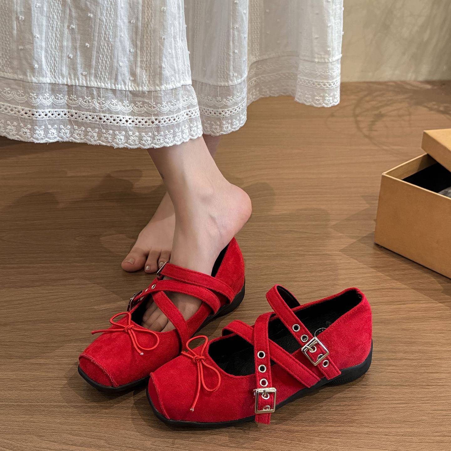 好货内增高方头蝴蝶结浅口单鞋女2026夏季新款软底复古芭蕾舞玛丽