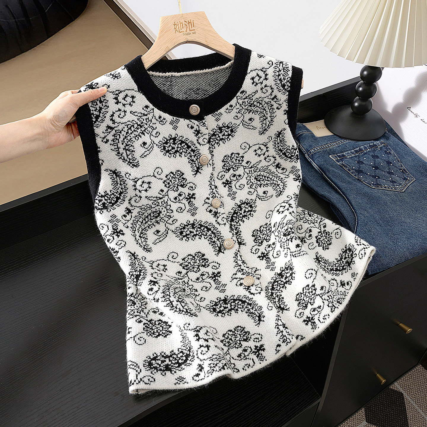 她池圆领马夹2026春装新款女装复古气质宽松款单排扣撞色短款马甲,女装/女士精品,马夹,淘宝优惠券,粉丝福利购,淘宝优惠卷