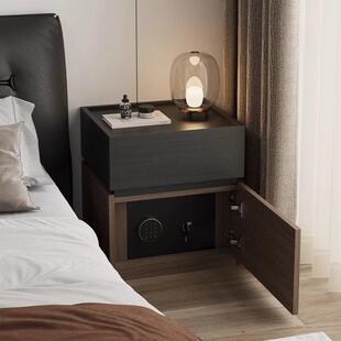 纯实木意式极简床头柜保险箱一体储物柜轻奢感带密码锁床边柜