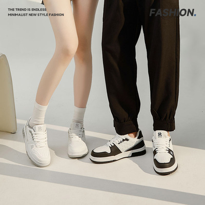 2025秋季复古休闲板鞋韩版百搭平底韩版耐磨运动男女同款老爹鞋