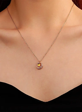 欧美月光石吊坠吊坠项链森系简约月亮锁骨链ins风网红毛衣链